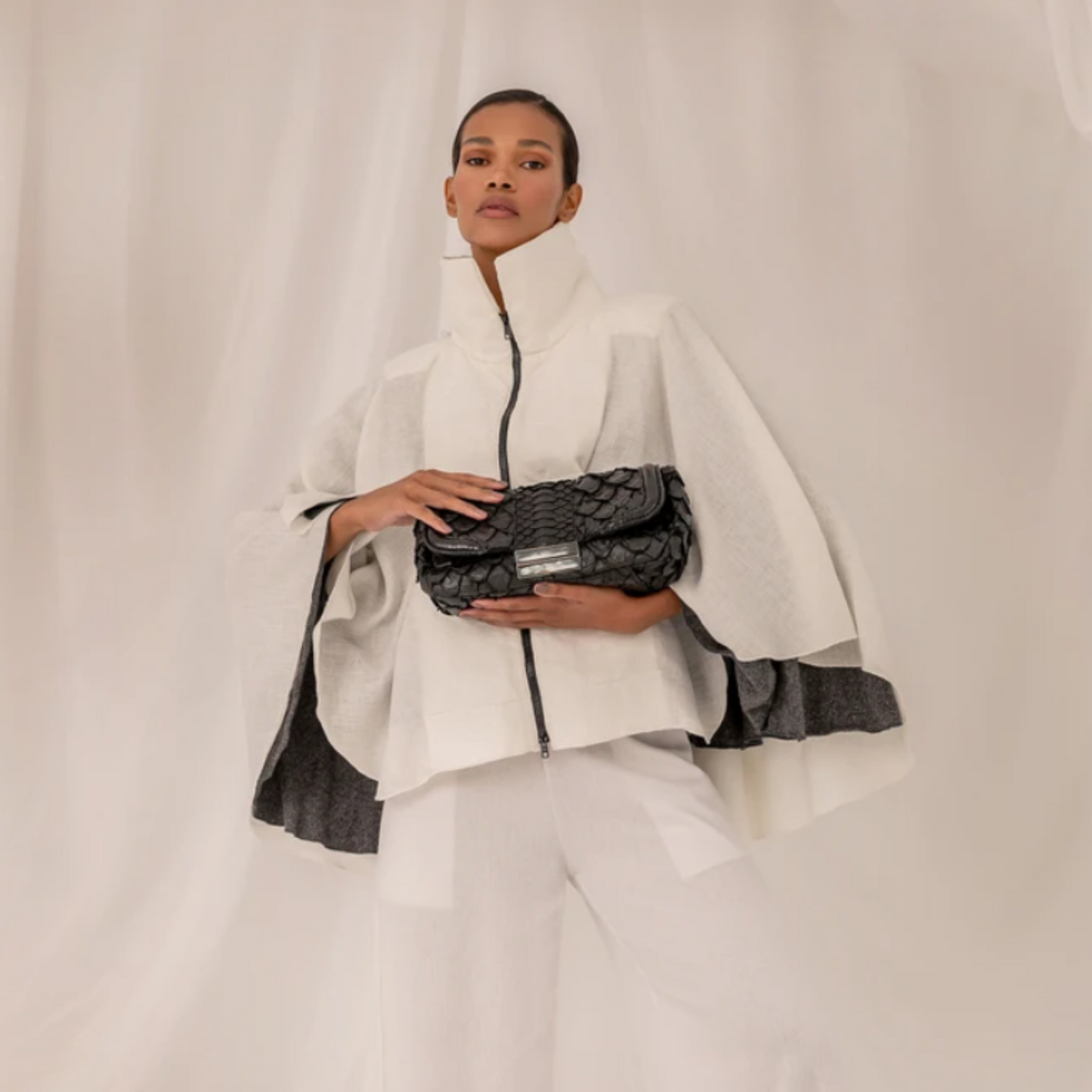Tuane Shoulder Bag